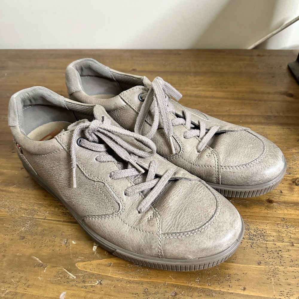 Ecco men sneakers ,size 11
